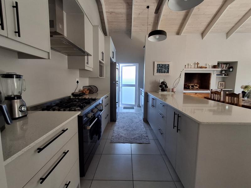 3 Bedroom Property for Sale in Britannia Bay Western Cape